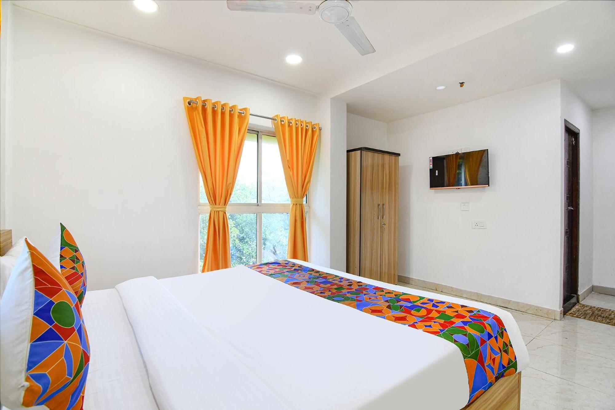 Fabhotel Grand Hazra Inn - Nr Ballygunge Station Kolkata Exterior photo