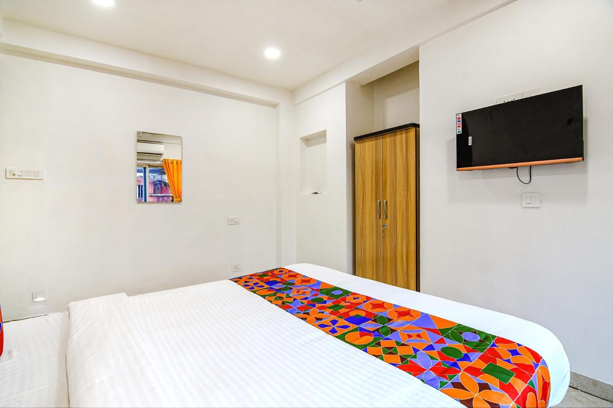 Fabhotel Grand Hazra Inn - Nr Ballygunge Station Kolkata Exterior photo